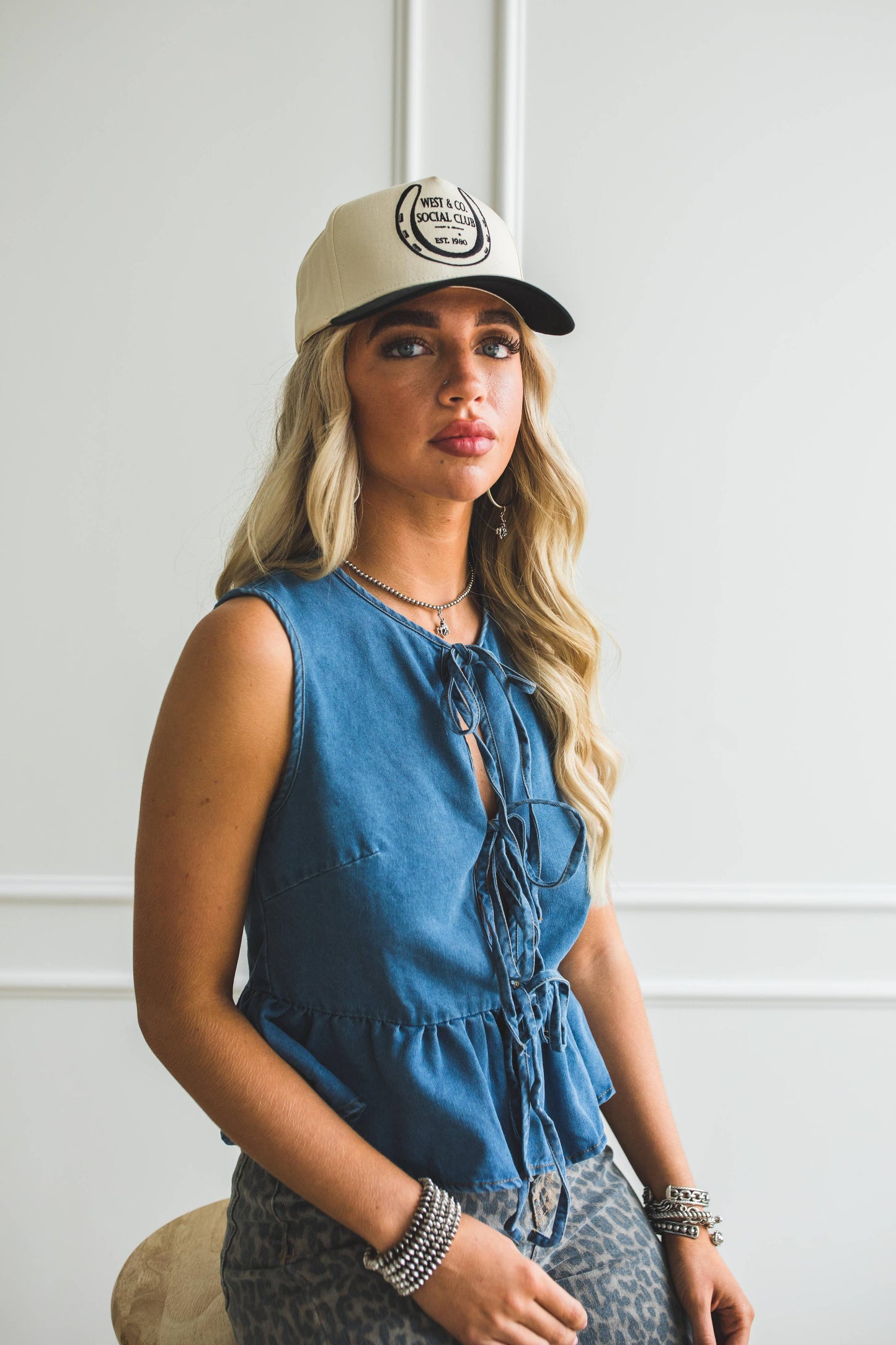 16" 18K White Gold Plated Burnished Necklace with Bucking Horse