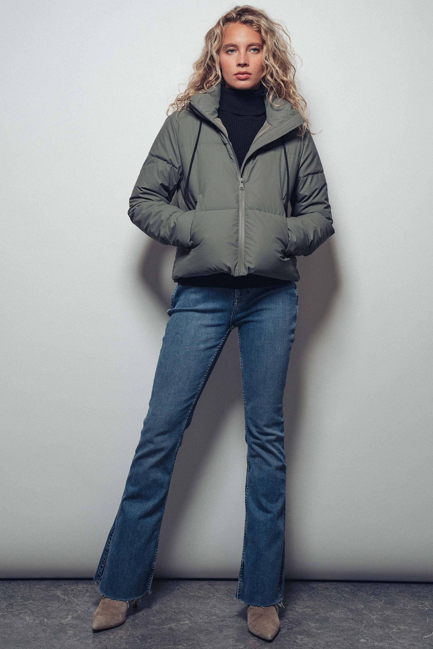 Cozy Drawstring Hooded Puffer Jacket: Sage