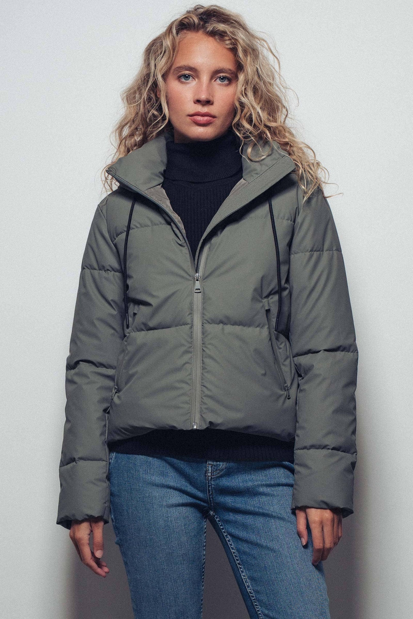 Cozy Drawstring Hooded Puffer Jacket: Sage