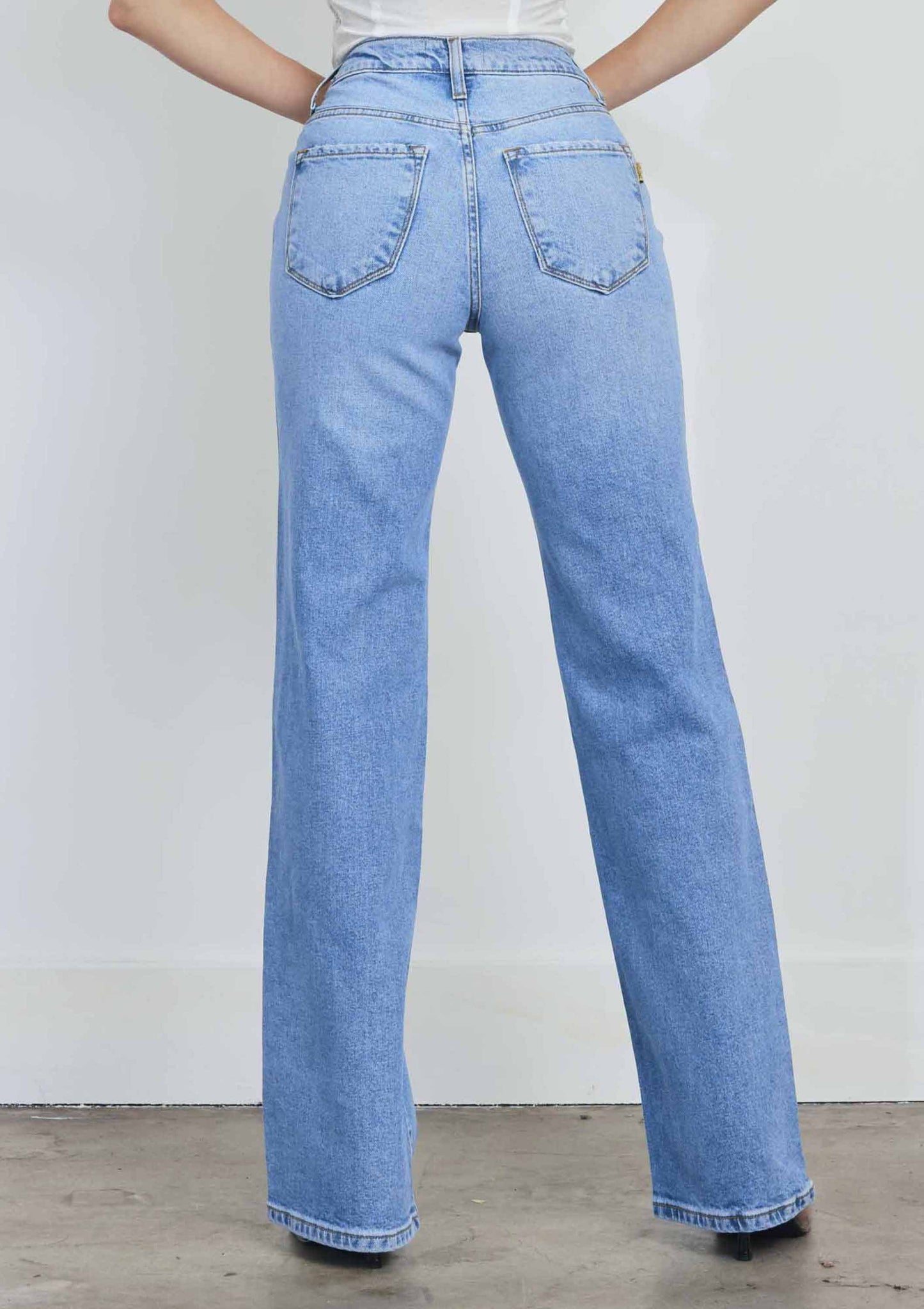 Romy Wide Jeans
