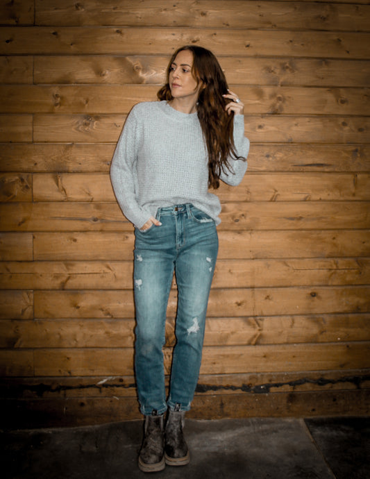 Ava