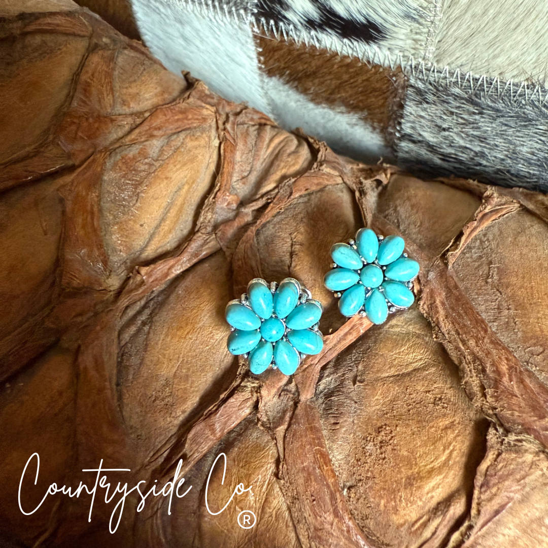 Dainty Flower Earring
