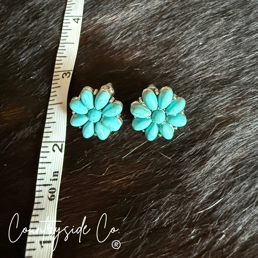 Dainty Flower Earring