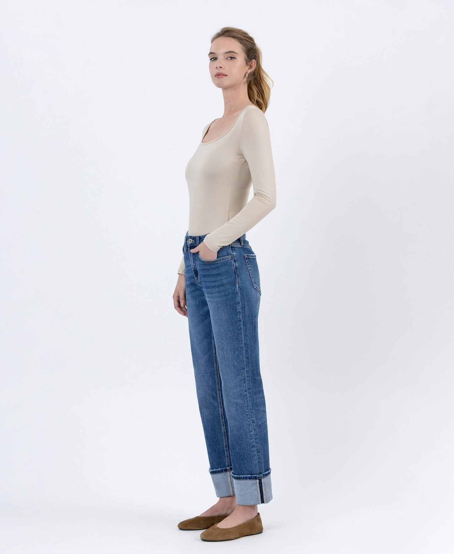 HIGH RISE CUFFED ANKLE STRAIGHT JEANS