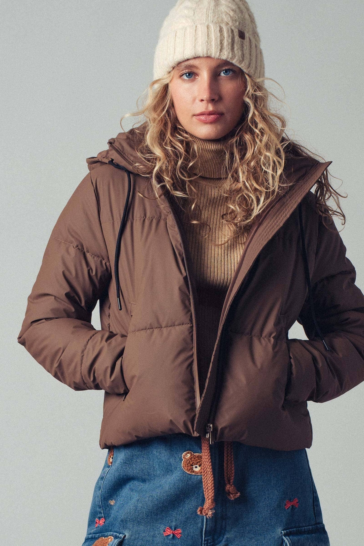 Cozy Drawstring Hooded Puffer Jacket: Chocolate